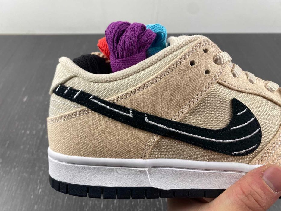 Nike SB Dunk Low - Albino & Preto