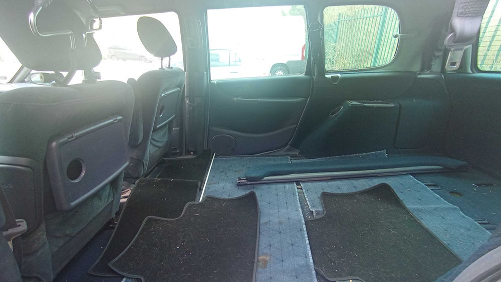 Renault Espace III 2001 r, do naprawy lub na części