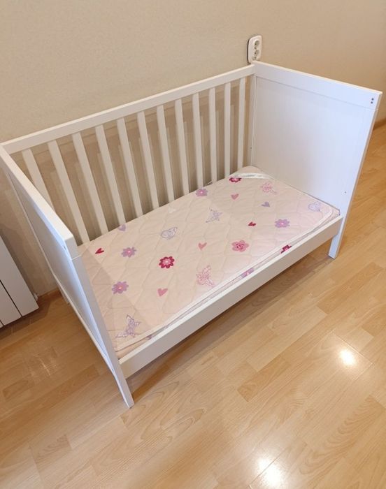 Дитяче ліжечко IKEA