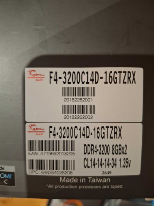 G.Skill TridentZ   DDR4  3200Mhz  CL14   2x8GB
