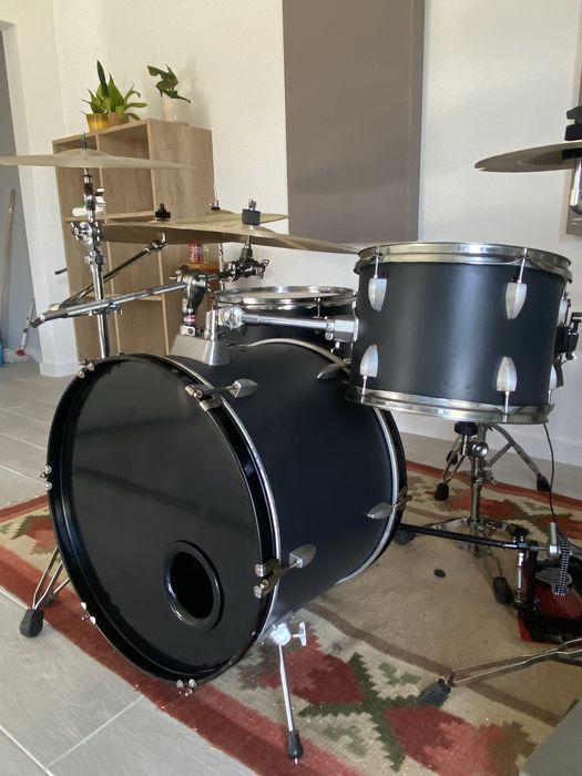 Bateria acustica kit Bombo 22” Tom 13” e 16”