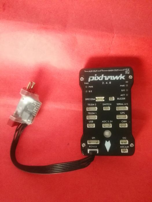 Controladora de voo  Pixawk.