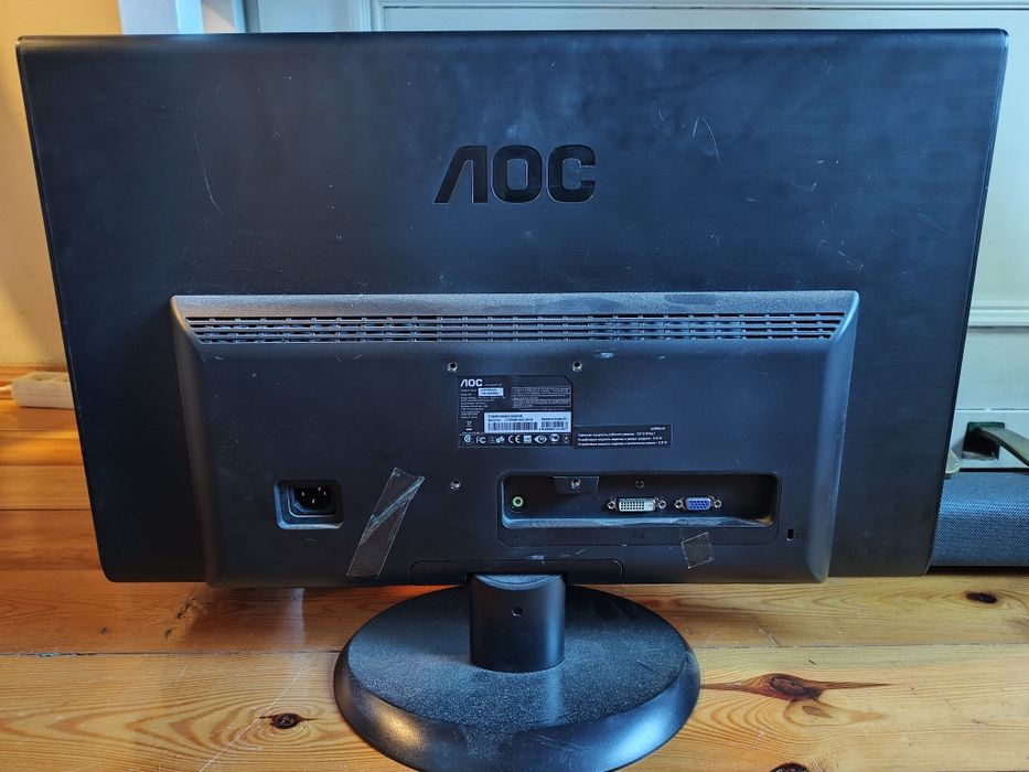 Monitor AOC 24 cale