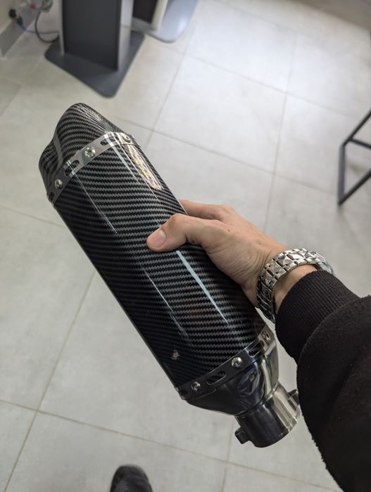 Вихлоп Акрапович/Akrapovic 37/47 см , карбон, титаново - синій/ двухстволка