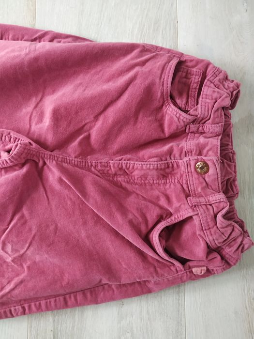 Malinowe spodnie typu Wide Cool Club rozm. 140