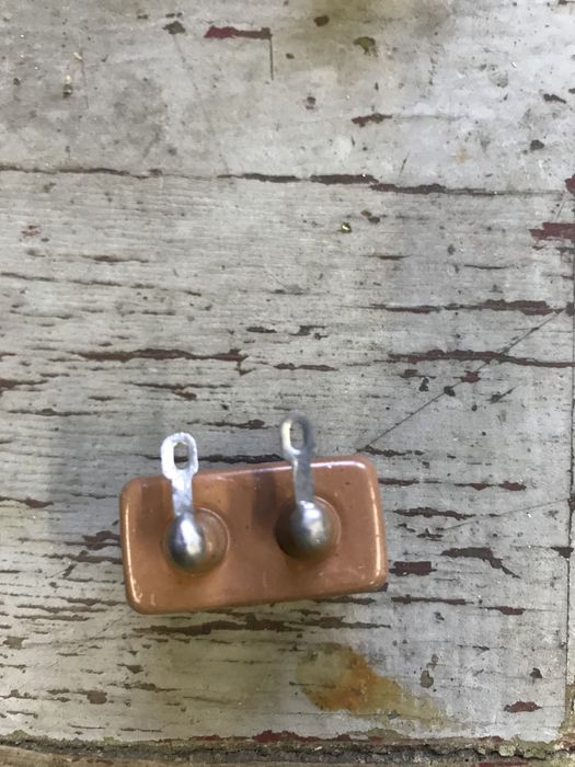 Продам конденсатори нові