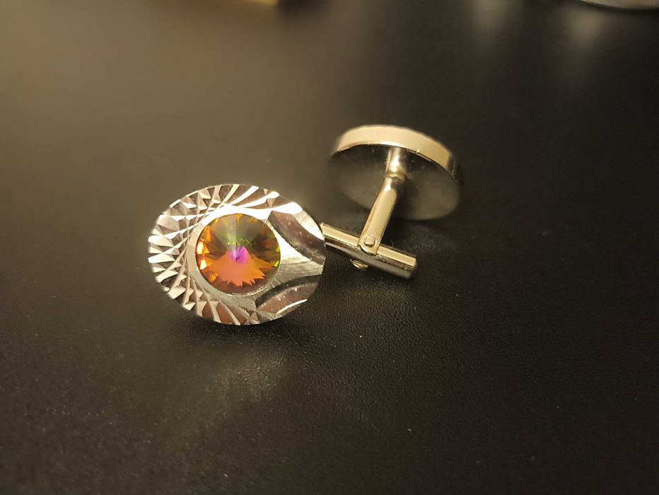 Нові запонки чоловічі з каменем