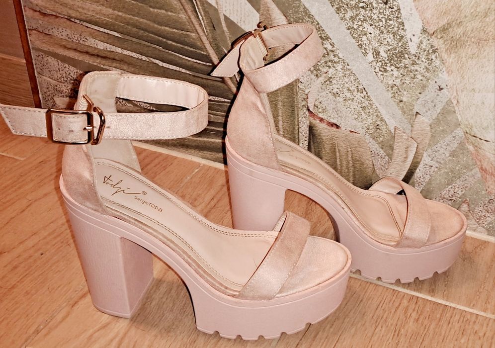 Sandały na platformie pudrowy róż 38