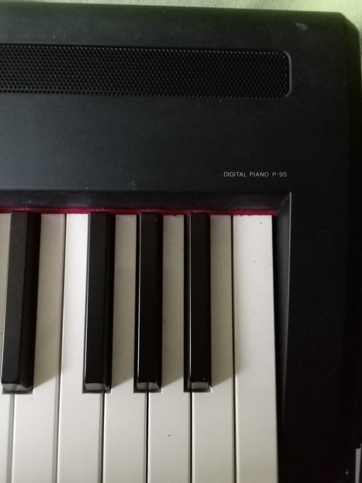 Piano Yamaha P 95