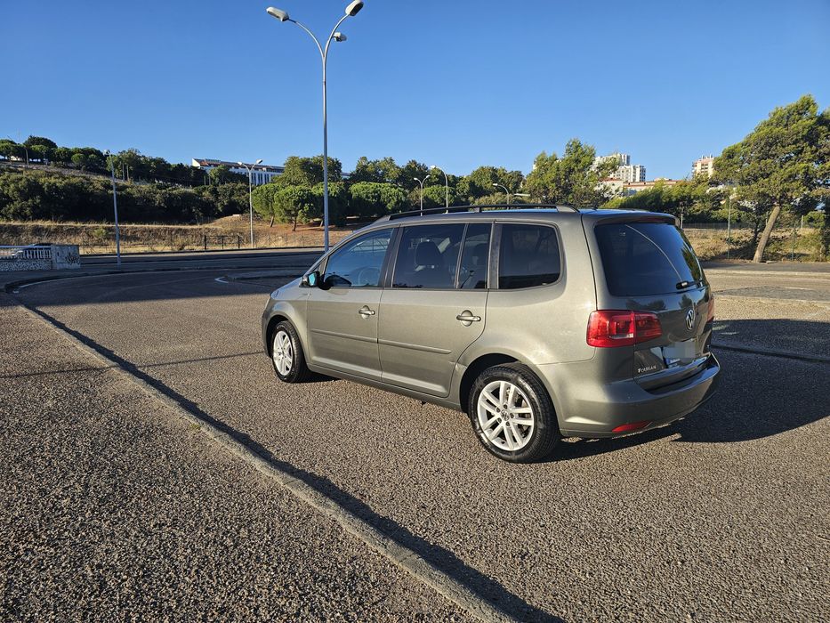 Vw Touran 1.6 Diesel - 7 Lugares