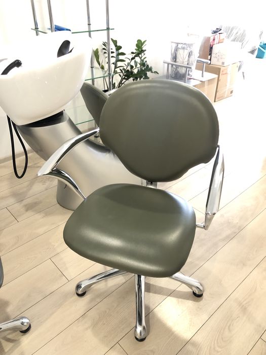 Кресло парикмахерское