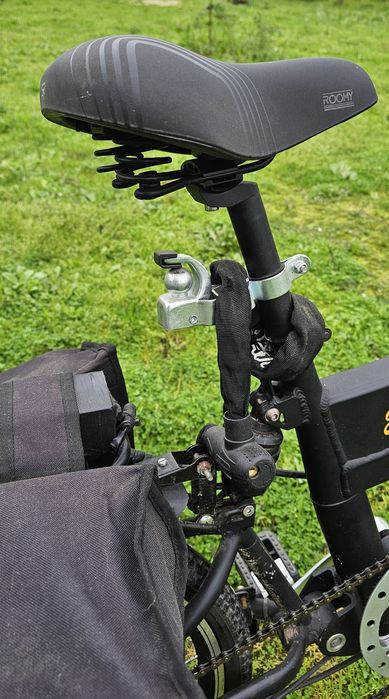 Bicicleta eletrica com 2 baterias para maior autonomia