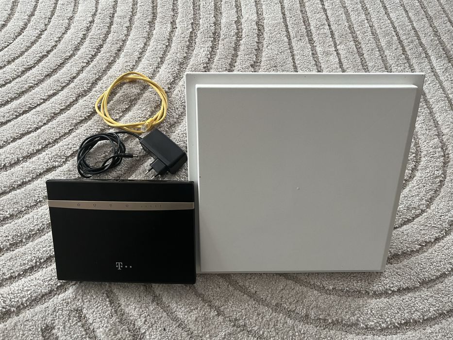 Zestaw modem Huawei B525-23a i antena LTE Cybertech