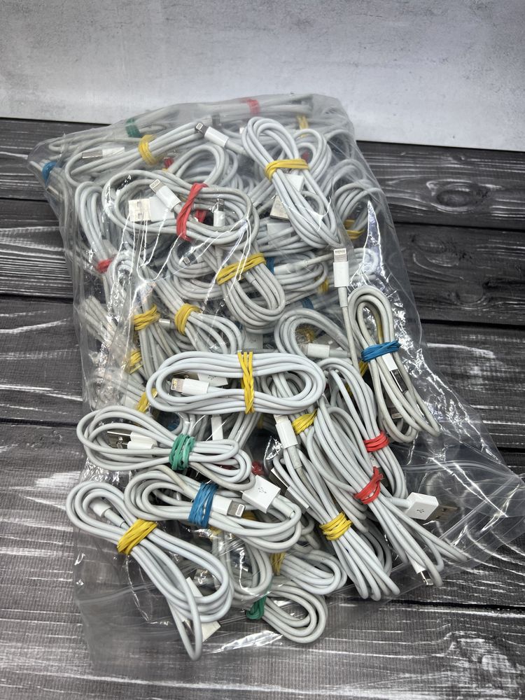 Оригінальний шнур Apple Lightning USB Б/У епл: 250 грн. - Data-кабели ...