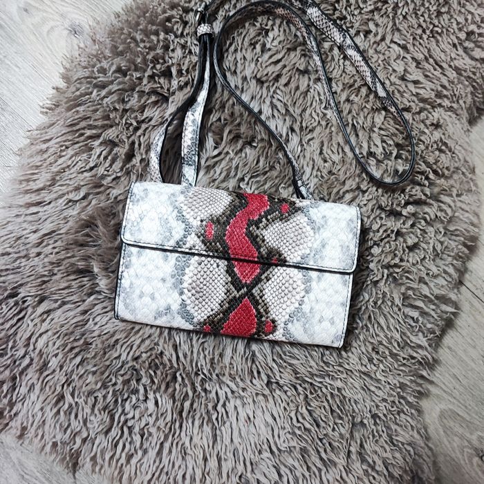 Сумочка - клач Mango