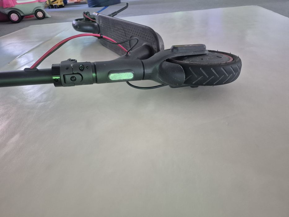 Hulajnoga elektryczna Xiamomi Scooter 4 Pro 2 Gen