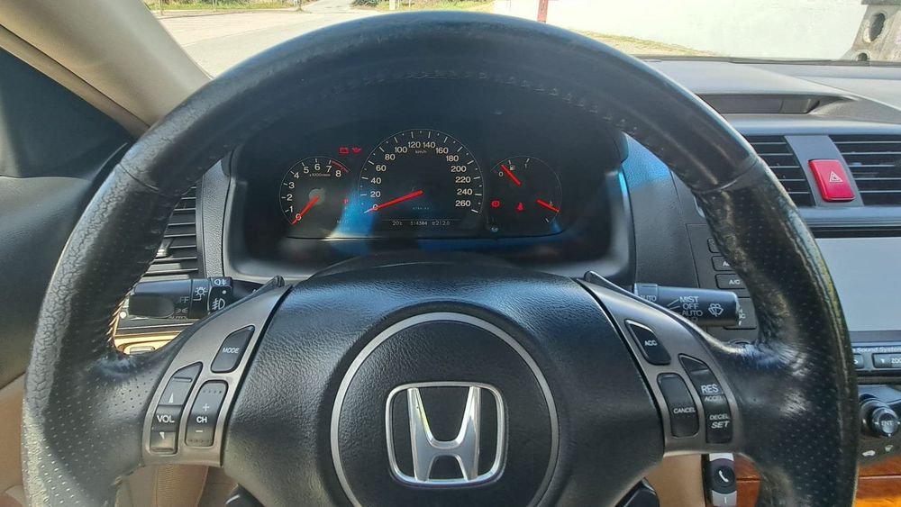 Honda Accord 2.4 Executive W/Navi Auto.