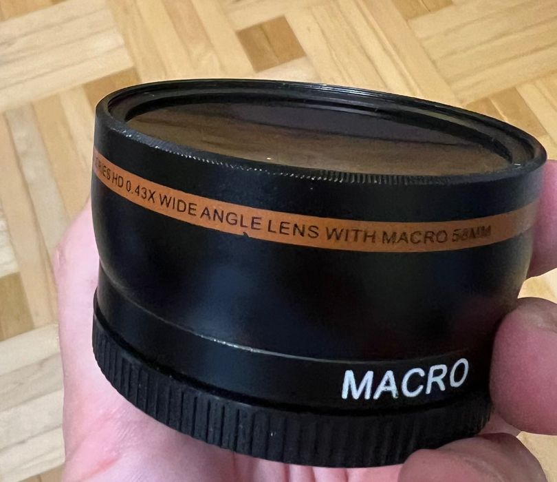 Лінзи для камери Canon EF та EF-S