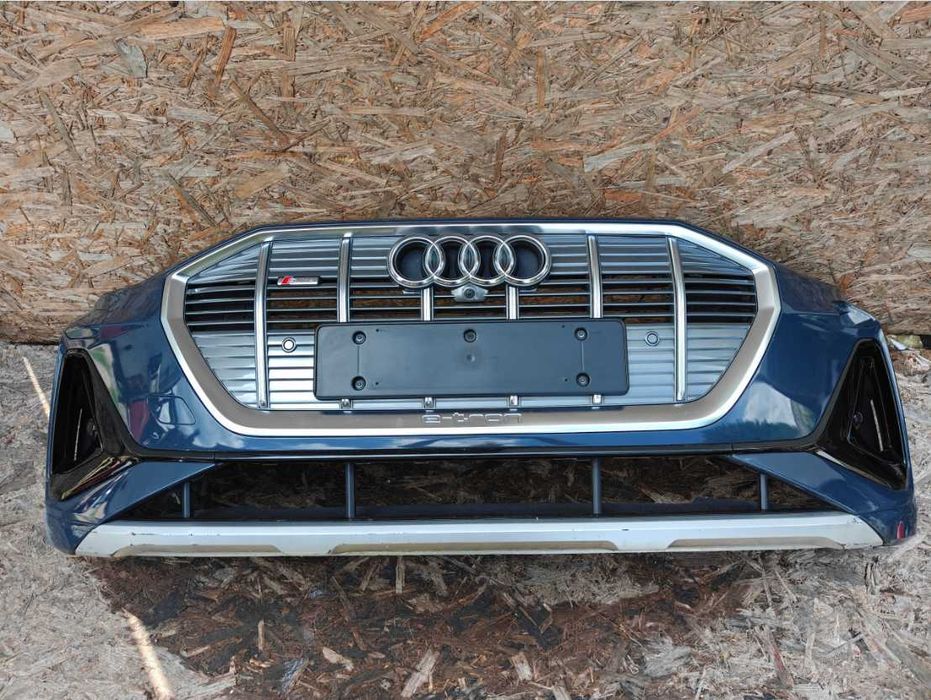 Бампер передній Audi E-tron 4KE S-line перед оригінал розбірка