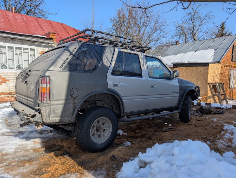 Opel Frontera A 2.4i