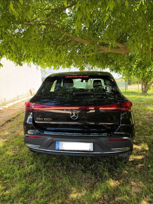 Mercedes EQA 250+