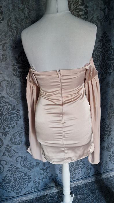 Efekt WOW! Satynowa sukienka JADED ROSE – Nowa  S/M
