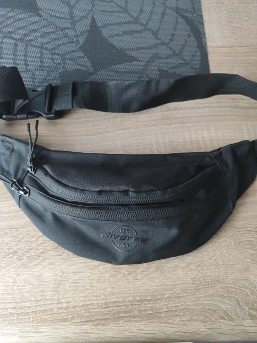 Nowa saszetka nerka Diverse