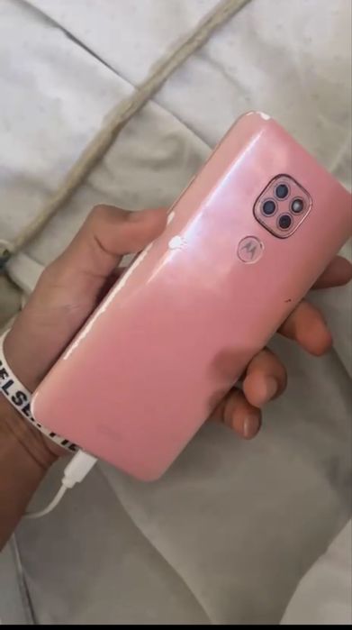 Motorola Moto G9 Play.