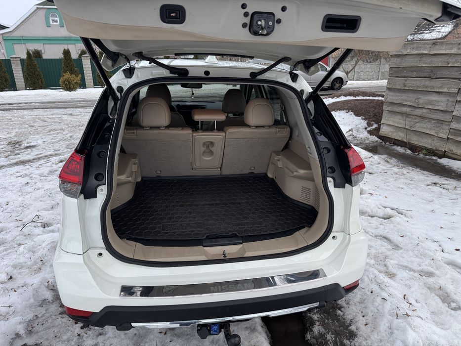 Nisan Rogue Нісан Рог