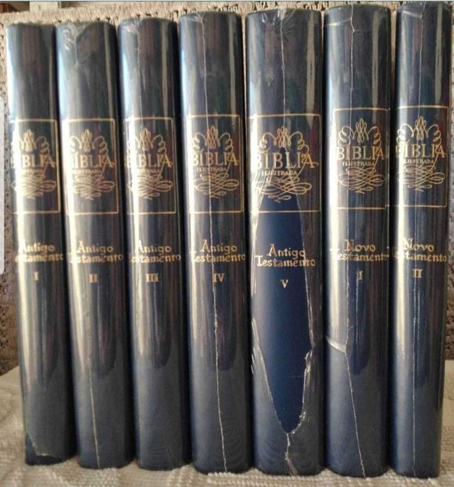 Bíblia Sagrada de 1961 - Antigo e Novo Testamento em 7 livros novos embalados na película original