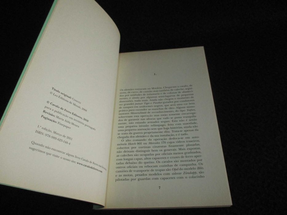 Livro Correr Jean Echenoz 1ª edição 2011