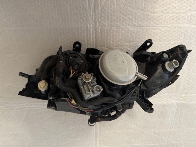 subaru legacy iv lampa prawa xenon lift 06-09 100-20959 koito cała kpl