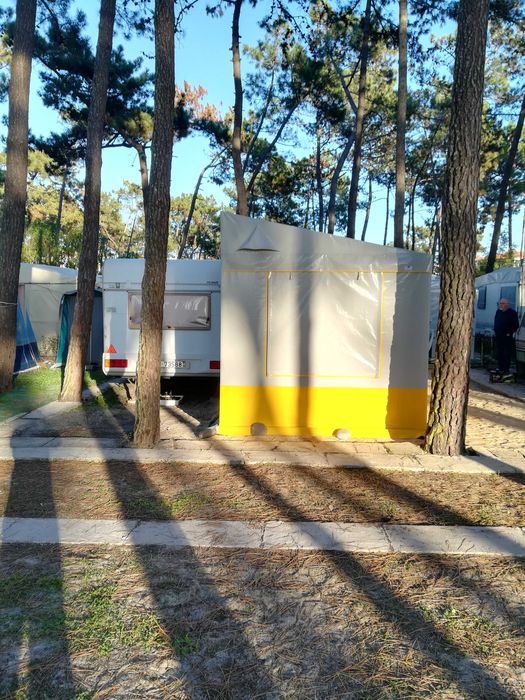 Caravana, avançado e cozinha