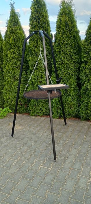 Trójnóg grill ogniskowy