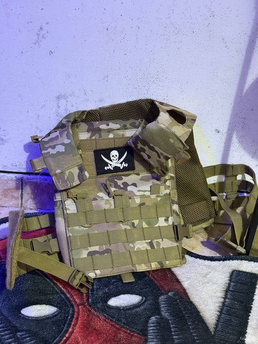 Colete airsoft camuflado