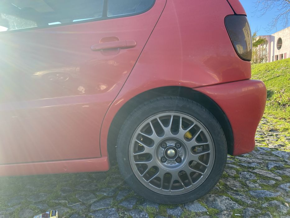Vendo Volkswagen Polo vermelho