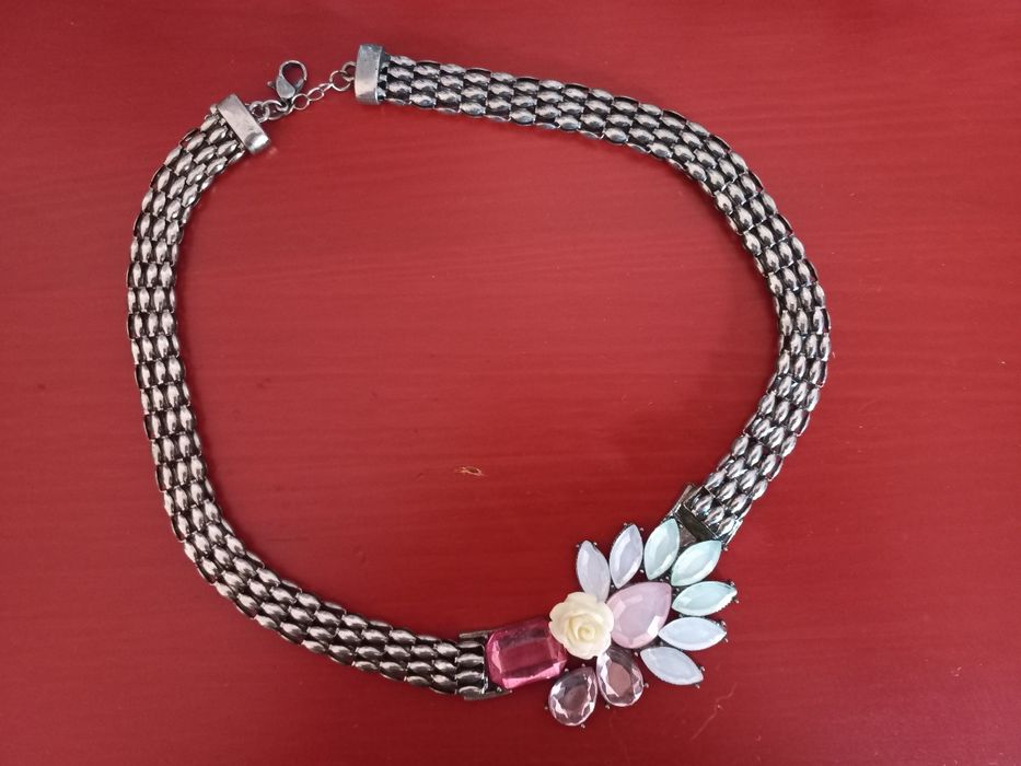 Colar curto Parfois64751009382786120