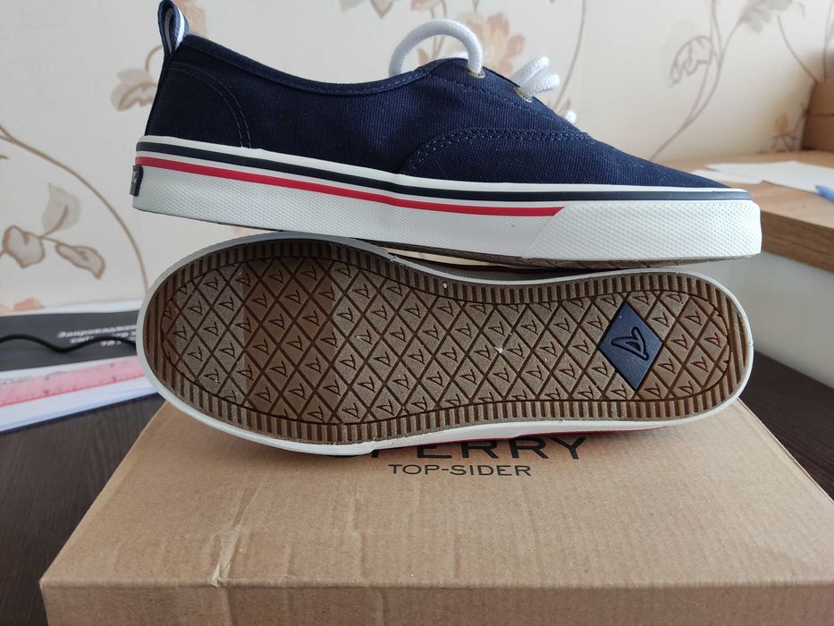 Продам кеды женские Sperry Top-Sider, новые, р.37