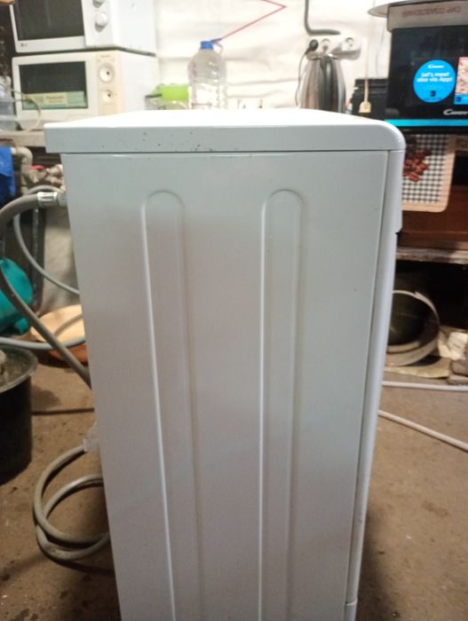 Пральна машина в ідеальному стані