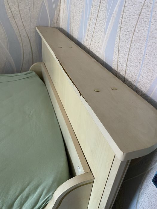 Ліжко двухярусне