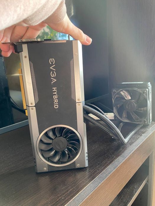 Терміново Відеокарта gtx 1080 evga hybrid