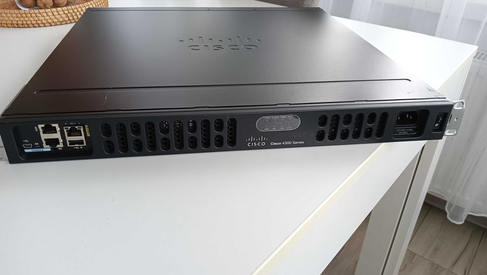 Cisco ISR 4331 Integrated Services Router modułowy inteligentna platforma WAN