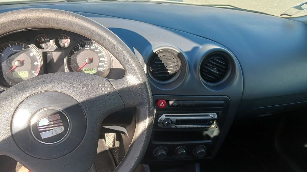 Carro Seat Ibiza 2005