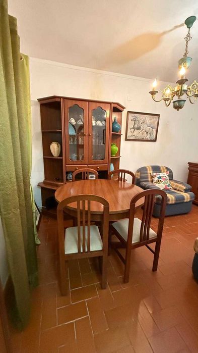 T1 no Centro de Lagos com Logradouro – Excelente Oportunidade!