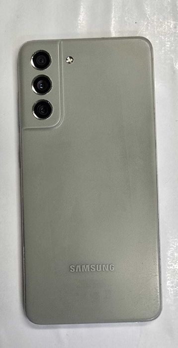 Telefon Samsung S21 FE 6GB / 128GB Gwarancja Toruń Prezent