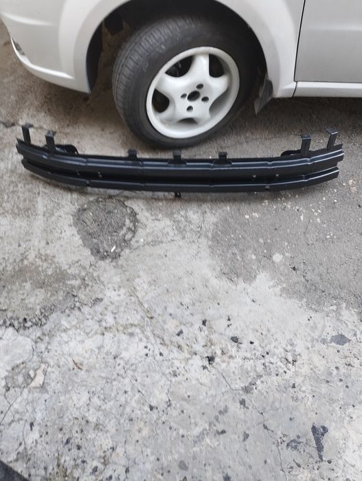 Продам бампер и усилитель