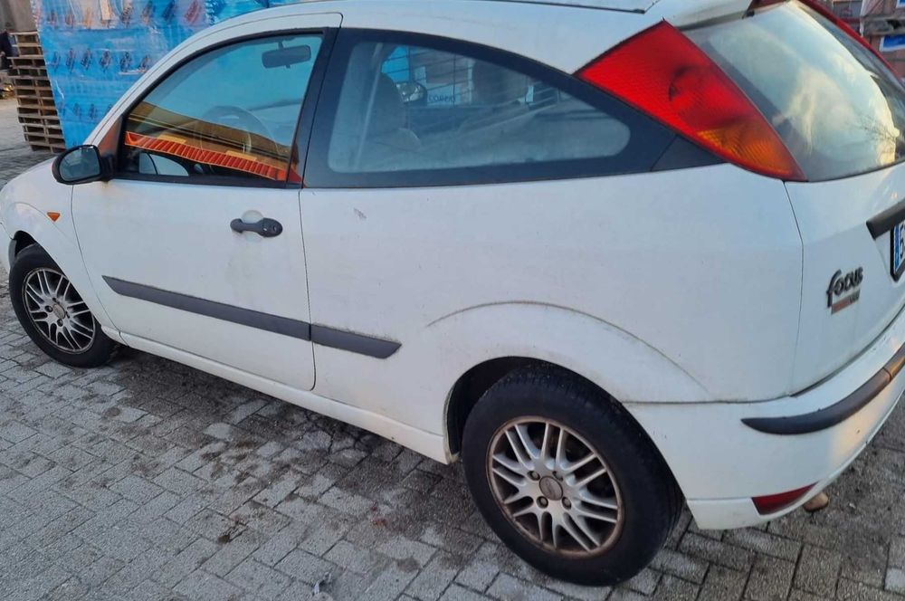 Ford Focus Van 1.8 TDCi Comercial 3 portas - aprox. 269 mil km - 2500€