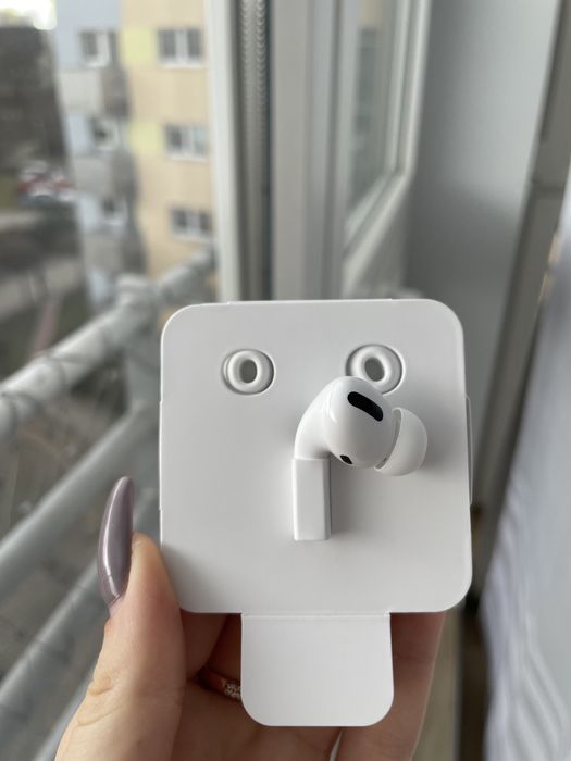 Новий Лівий Навушник AirPods Pro A2084 Left Original