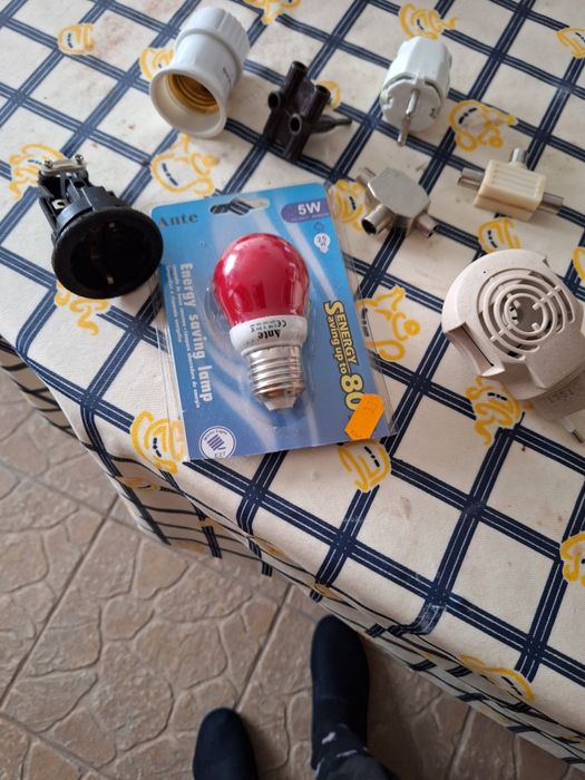 Vendo estes artigos a 1 e 2 euros