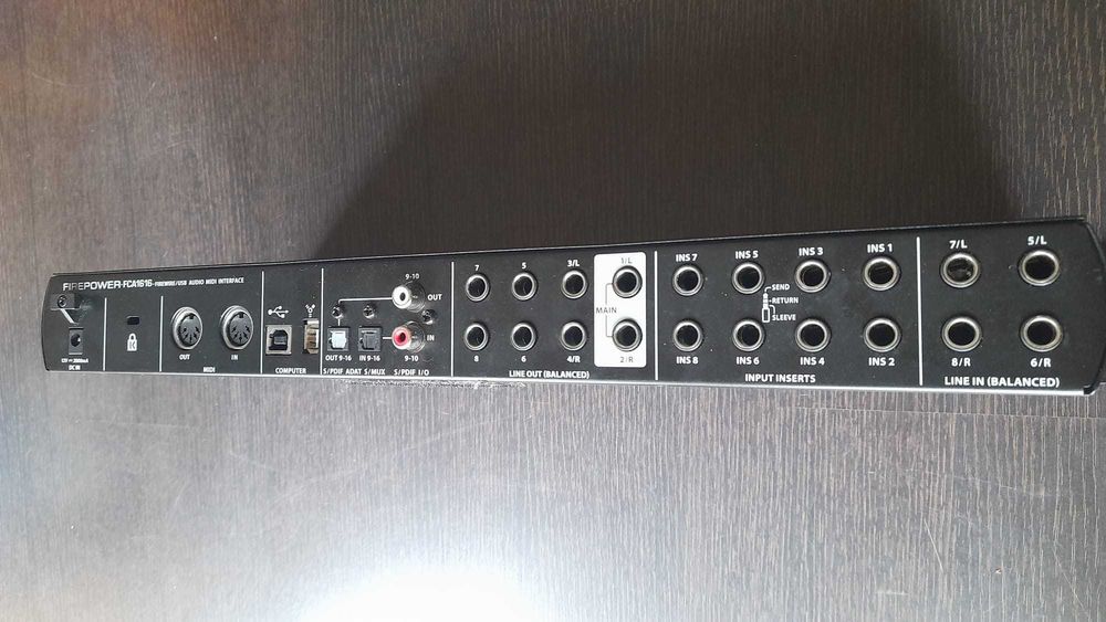 Behringer Firepower FCA1616 - Placa de Som64751313283715122